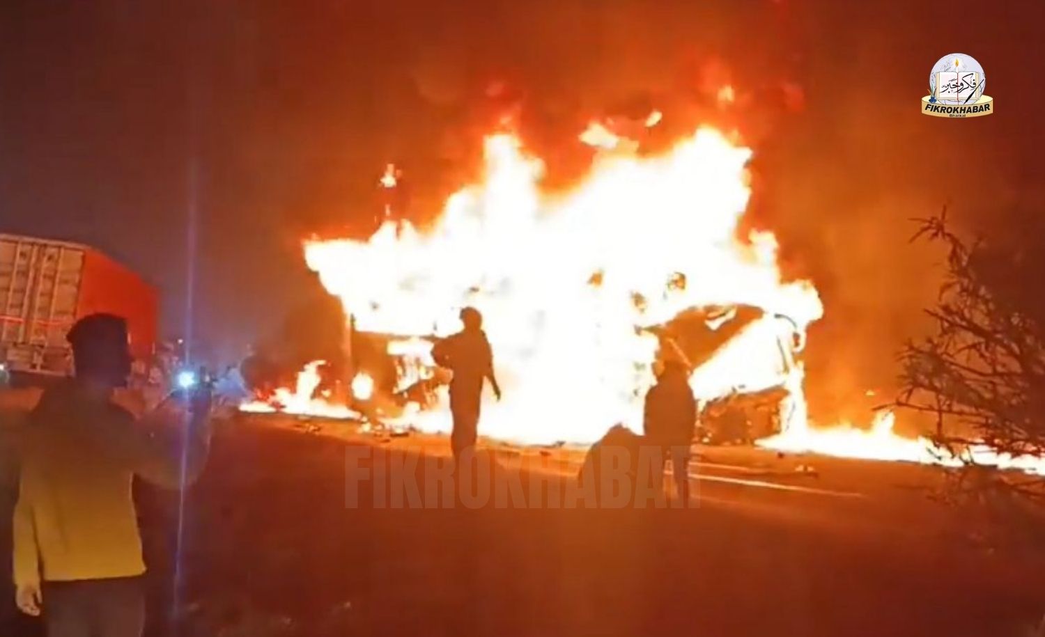 10 Killed in Bus-Truck Collision in Karnataka’s Chitradurga; PM Announces ₹2 Lakh Compensation