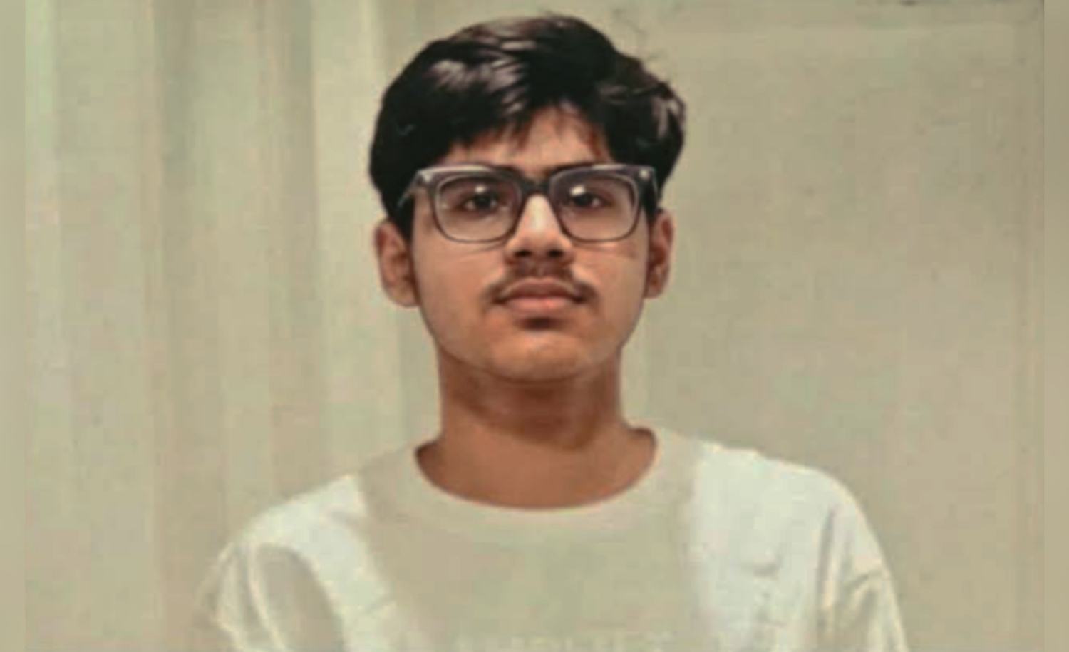 15-Year-Old Hafiz from Nashik Scores 99.927 Percentile in JEE Main