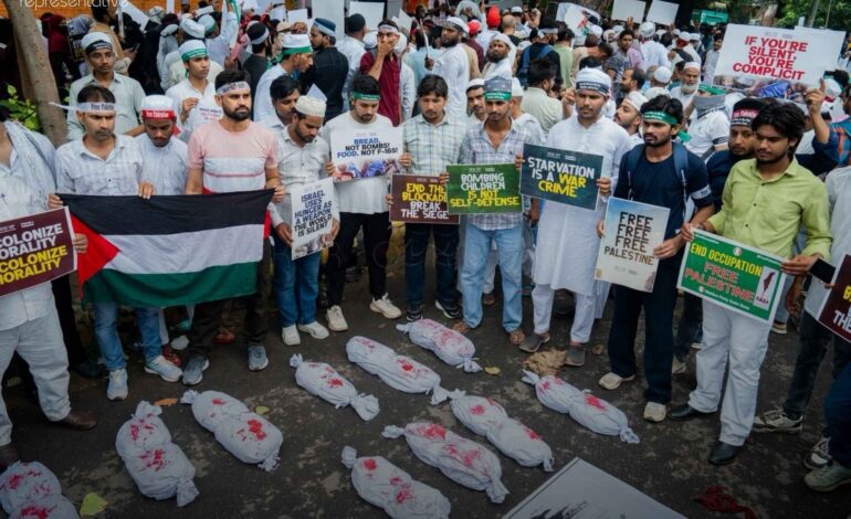 Thousands rally at Jantar Mantar against the Gaza conflict, affirming “Palestine belongs to Palestinians” and urging India not to take sides with Israel.