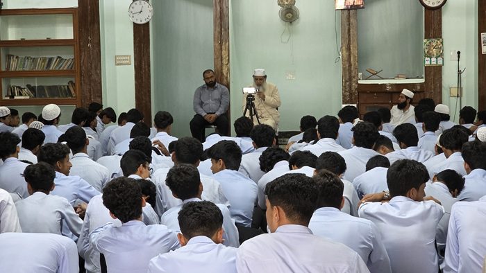 Motivational Speech by Maulana Abdus Subhan Nadvi at Anjuman Masjid for PU Students