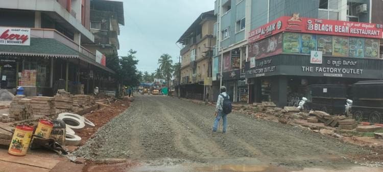 Repair Work Finally Begins on Dilapidated Tenginagundi Cross Road in Bhatkal
