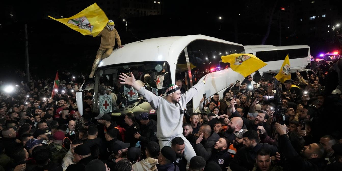 Released Palestinian Prisoners Arrive in Ramallah Amid Landmark Swap