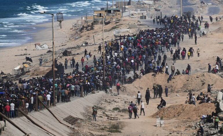 Palestinian Families Return to Ruins in Gaza City, Rebuild Lives Amid Devastation