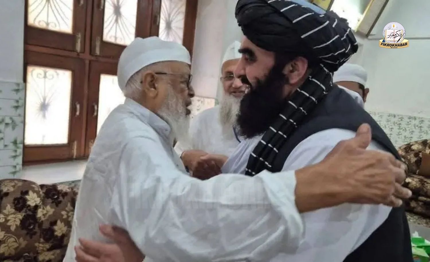 Afghan Foreign Minister Amir Khan Muttaqi Visits Darul Uloom Deoband, Receives Warm Welcome