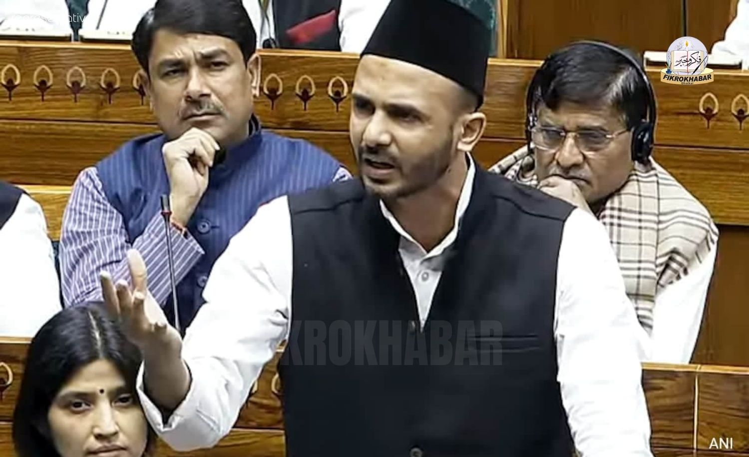 Sambhal MP Criticizes Administration for Declaring Mosque, 80 Homes ‘Illegal’