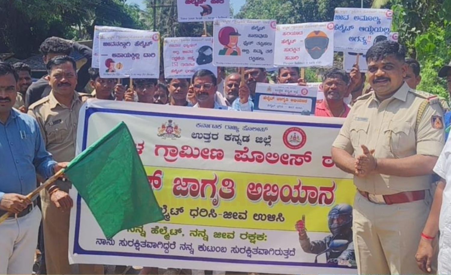 Bhatkal Police Launch Helmet Awareness Campaign with Rally and Workshop