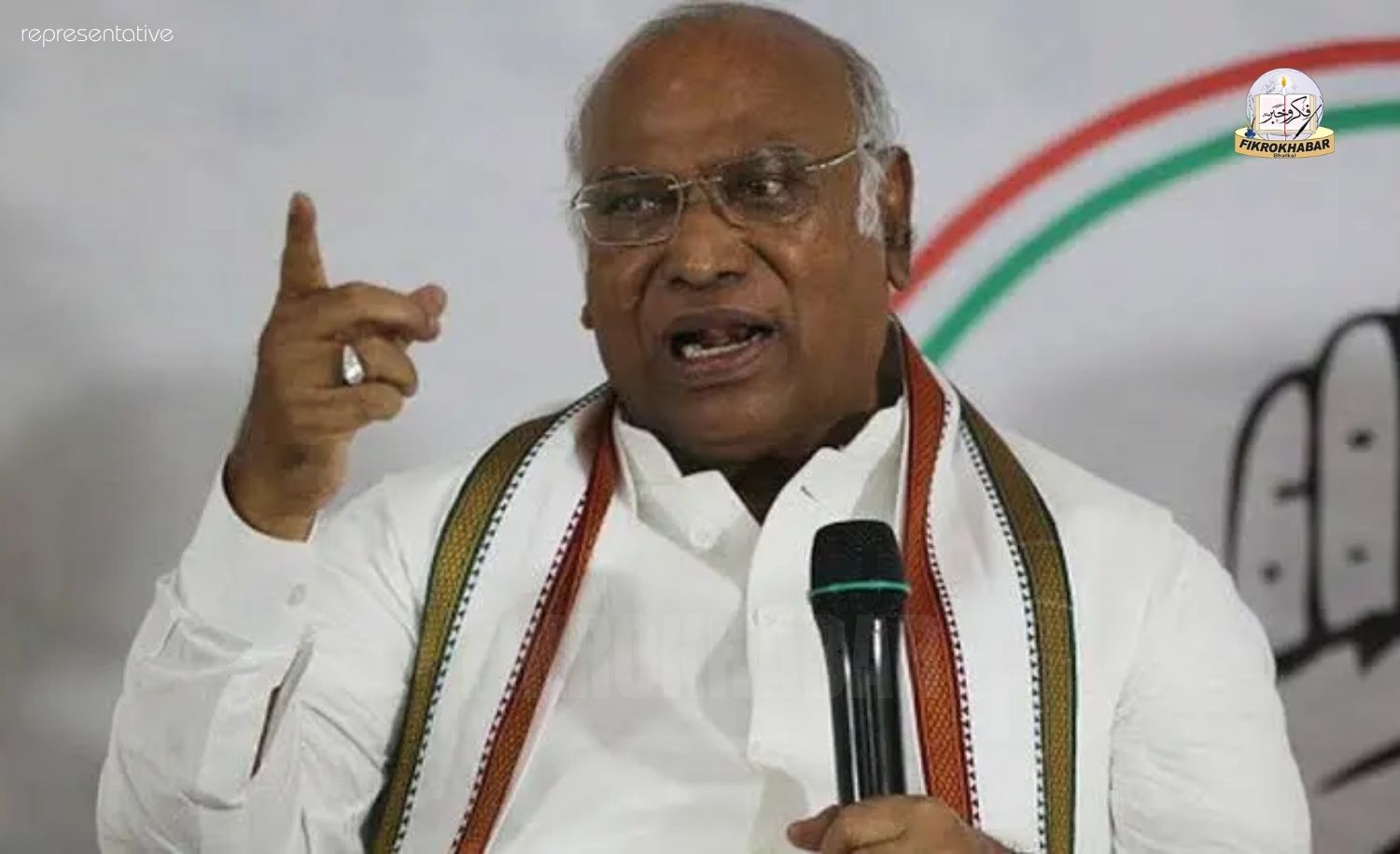 CEC Has Become a Puppet of Modi Government, Kharge Alleges at CWC Meet