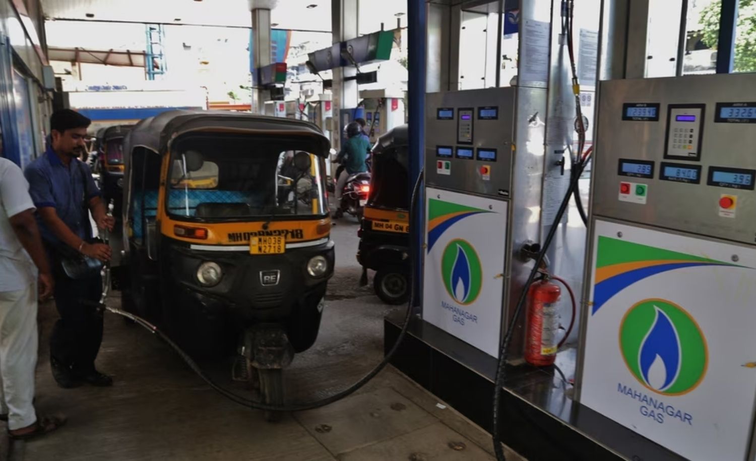 Delhi Transport Unions to March to Parliament on August 4 Against E20 Fuel Policy