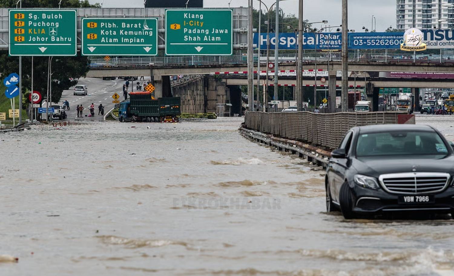 Heavy Rains Displace Over 11,000 People Across Seven Malaysian States