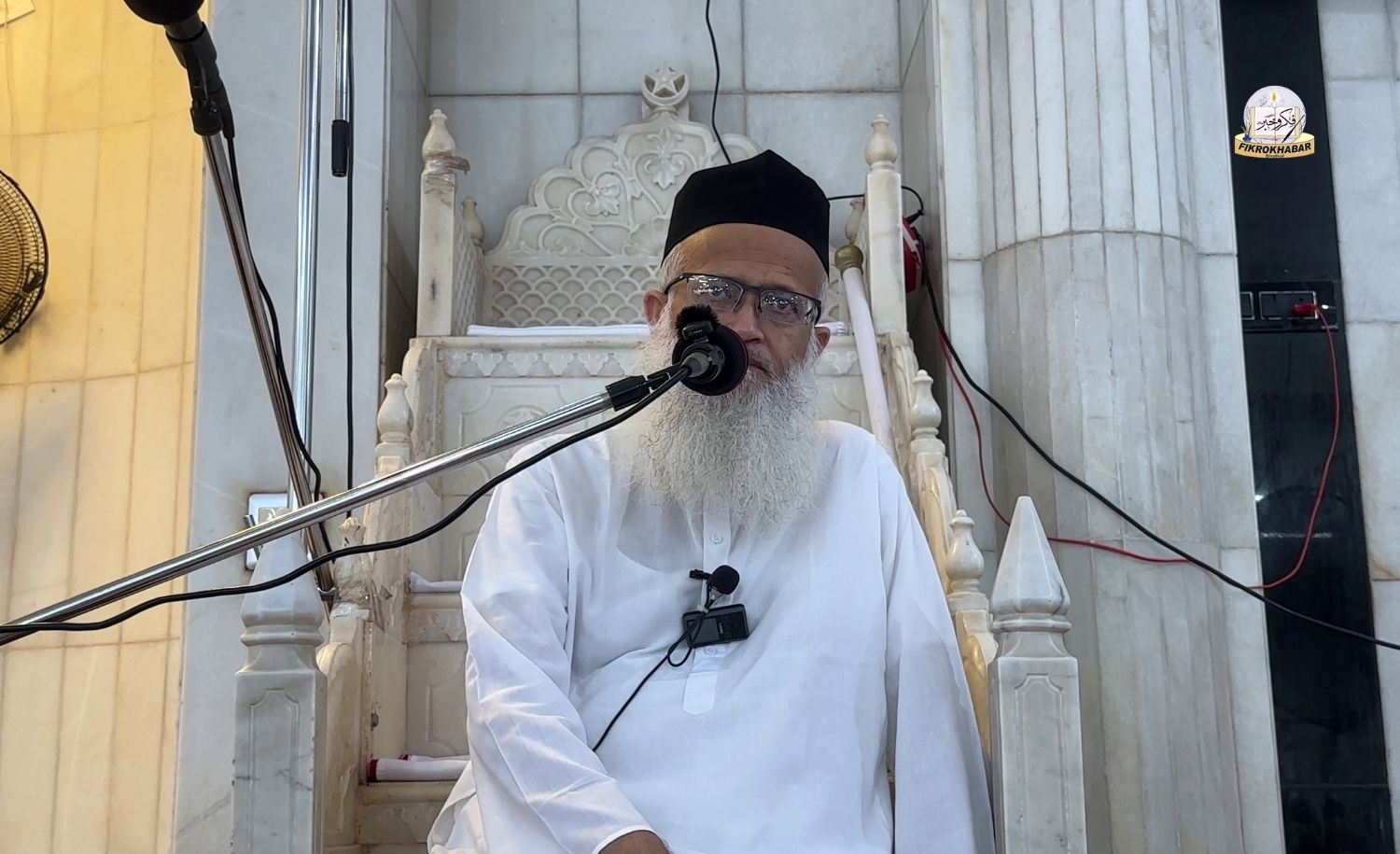 Maulana Bilal Hasani Nadwi delivered a Friday sermon in Bhatkal and warned about ungratefulness.