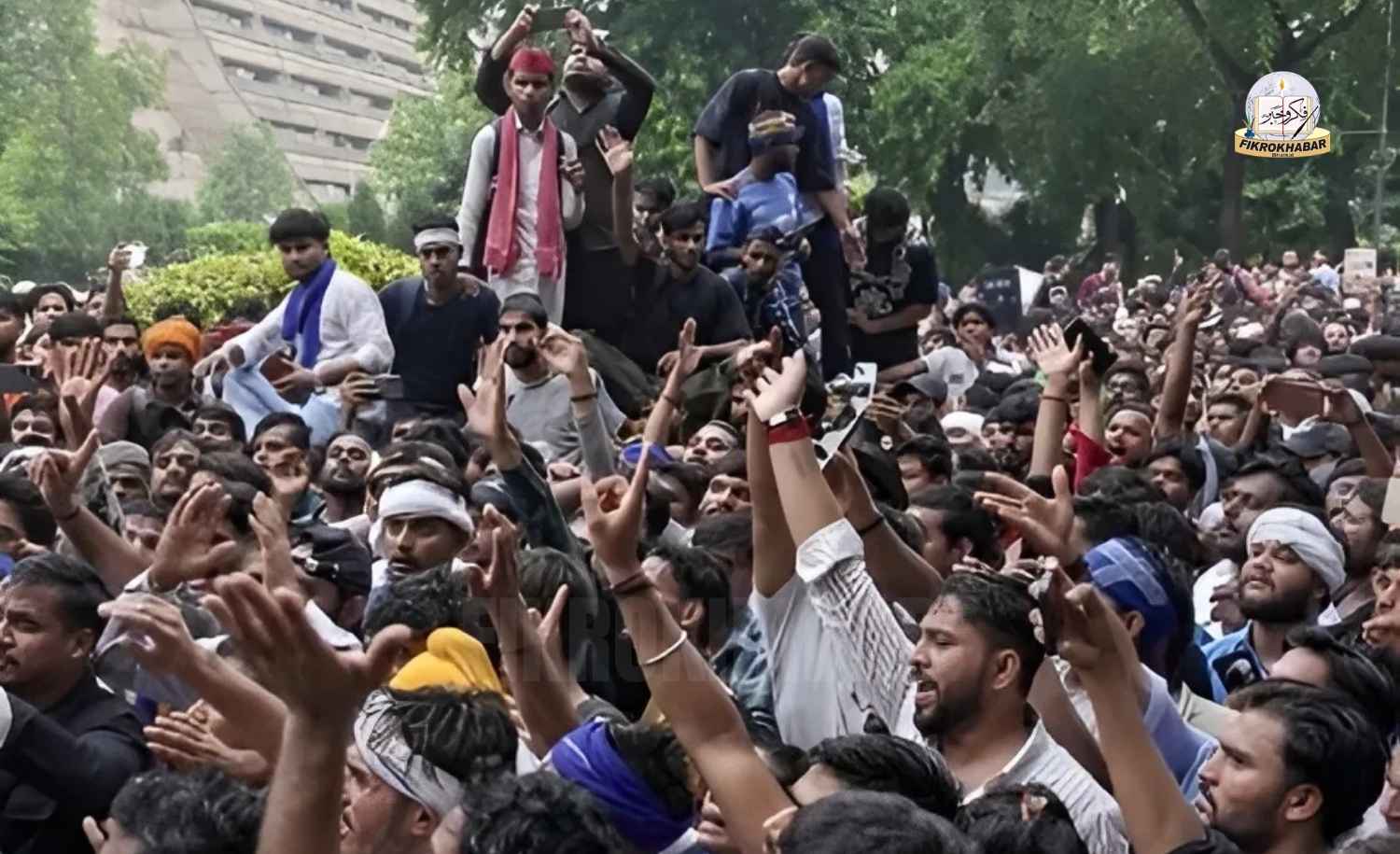 Thousands Assemble for CJP’s ‘Sansad Chalo’ March as Delhi Police Seal Jantar Mantar and Parliament Routes