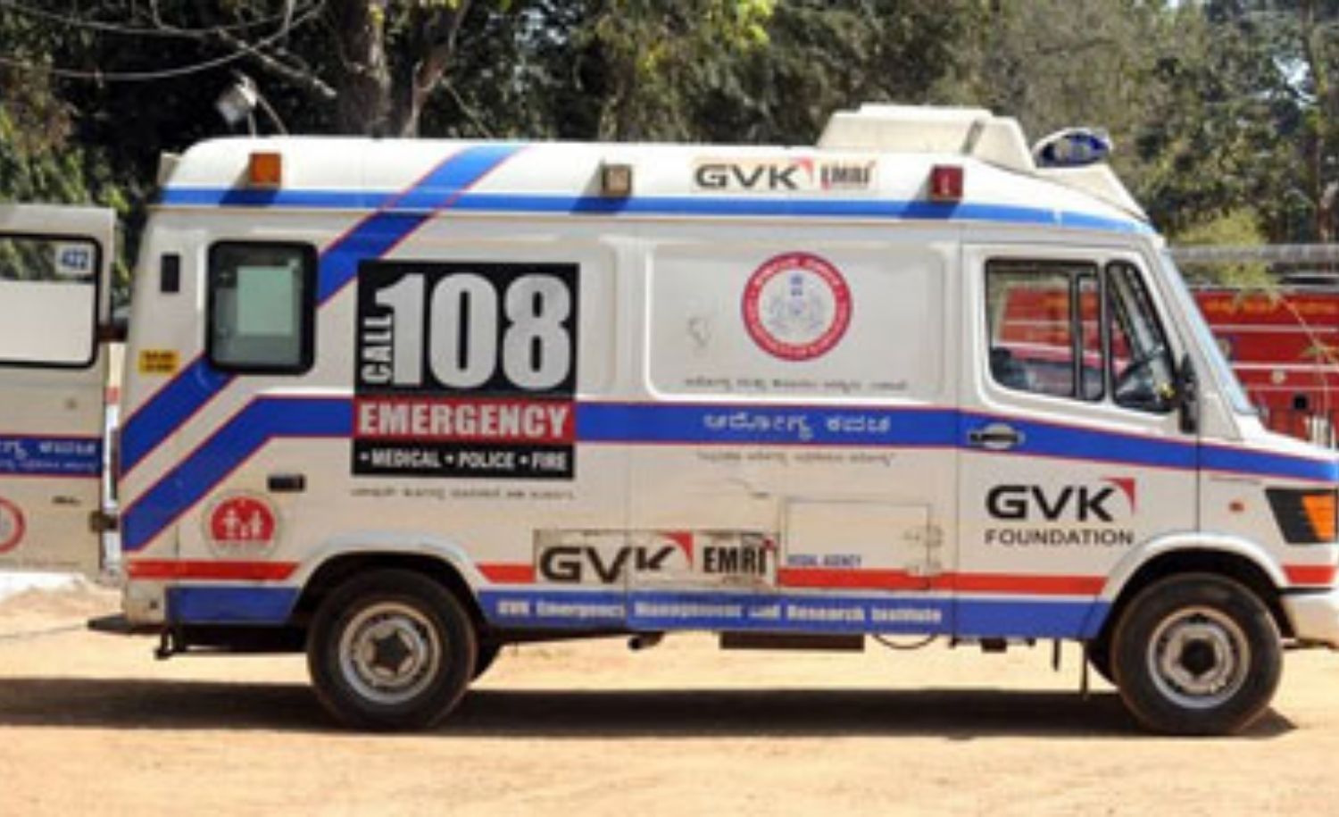 Karnataka Sets 15 Minute Deadline for 108 Ambulance Response, Announces Penalty for Delays