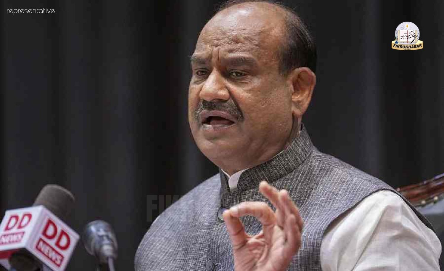Lok Sabha Speaker Sends Notices to 20 Rebel TMC MPs After Supreme Court Intervention