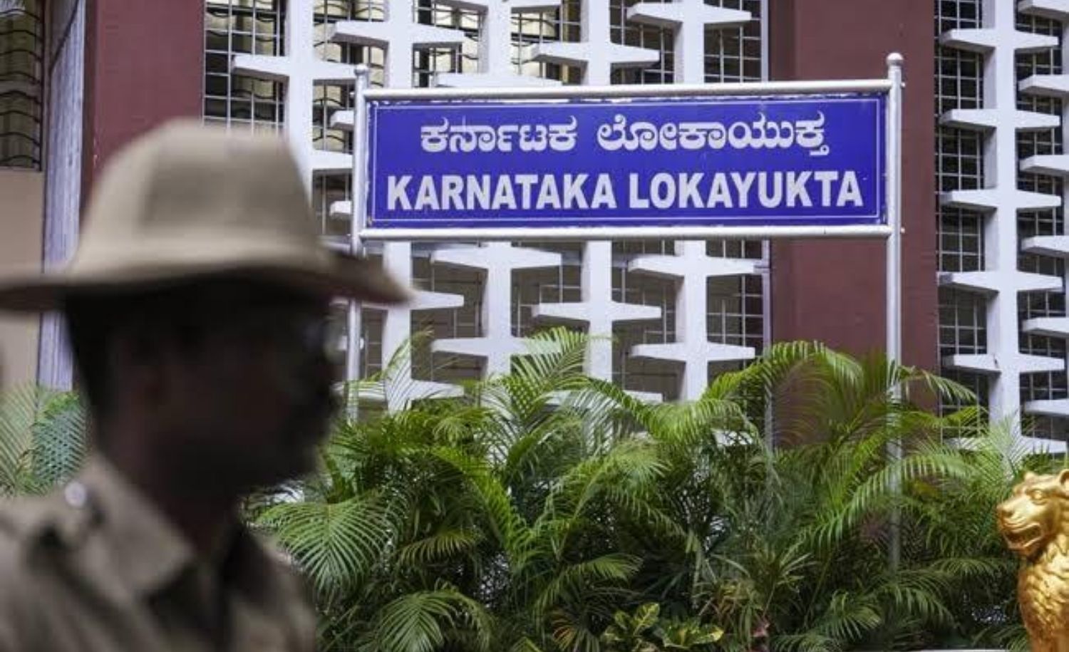 Lokayukta Raids 10 Karnataka Government Officials Over Disproportionate Assets, Seizes Cash and Gold