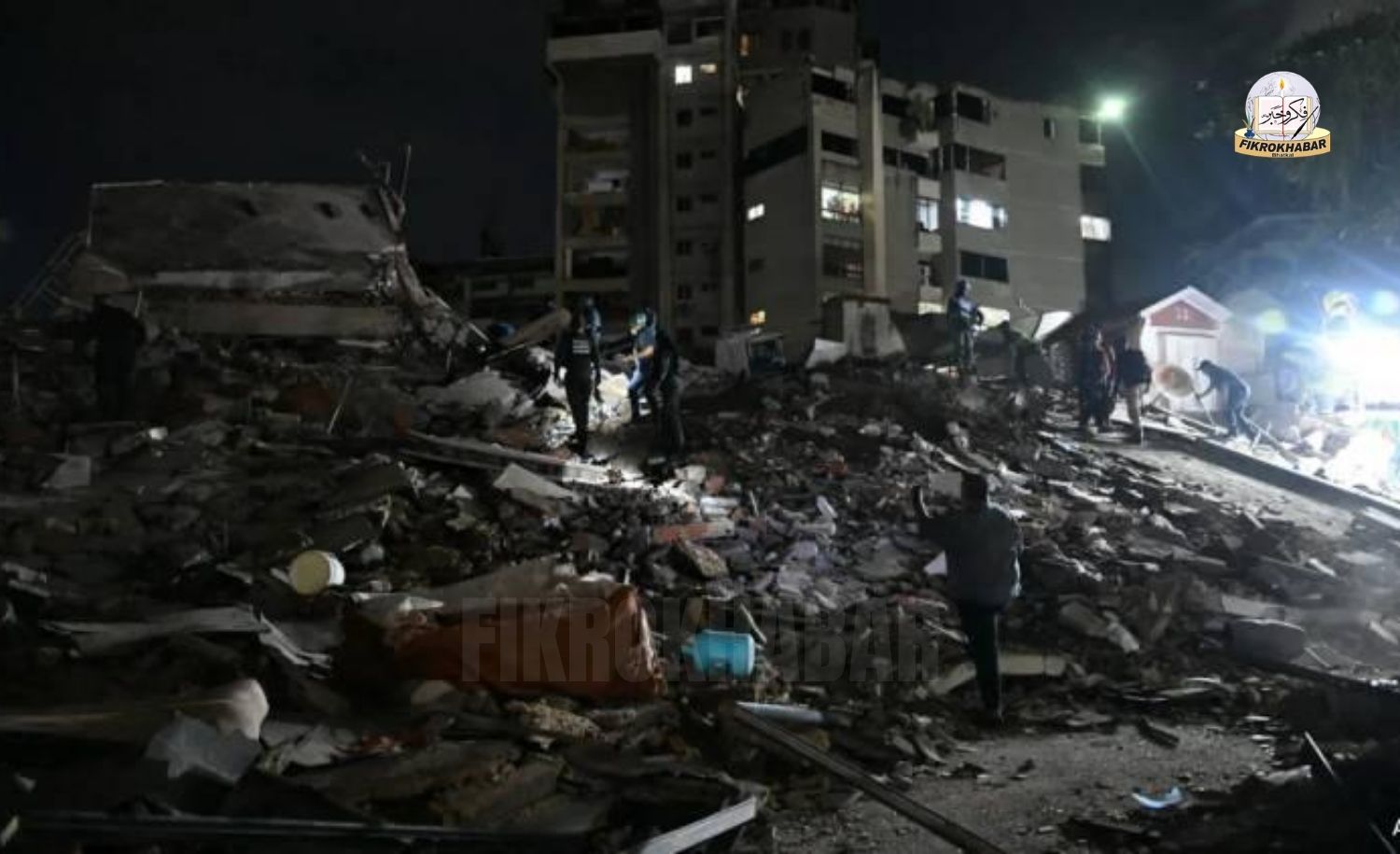 Two Powerful Earthquakes Strike Venezuela Within a Minute, Killing 32 and Injuring Over 700