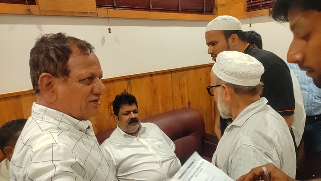 RFF Urges Minister Mankal Vaidya to Address Critical Road Issues in Jamia Abad Road