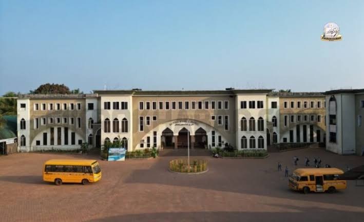 Ali Public Pre-University College Bhatkal Posts Impressive PUC II Results with 35 Distinctions