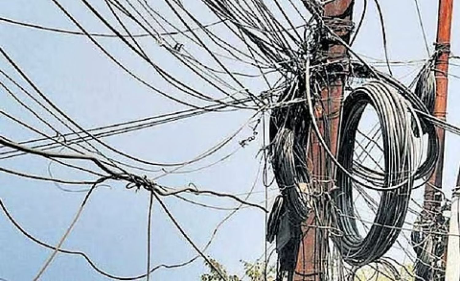 Youth Dies After Electrocution in Mundgod, Case Filed Against HESCOM Officials