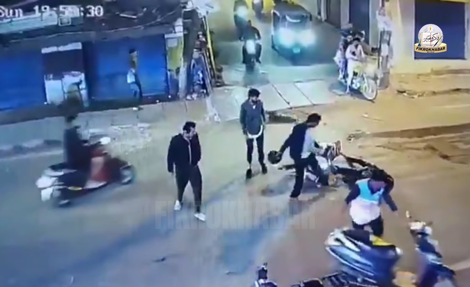 Zepto Delivery Rider Assaulted on Road, Police Register Case After Video Goes Viral in Bengaluru